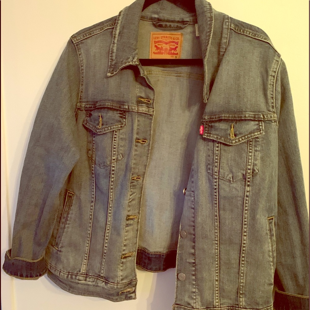 Levi’s denim jacket  size 1X Worn a a few of times